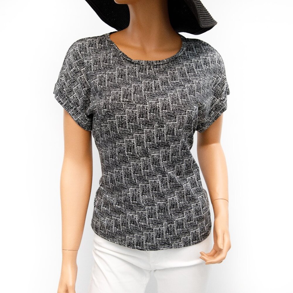 Tommy Bahama Short Sleeve Geomtric Blouse with Tie-back Small